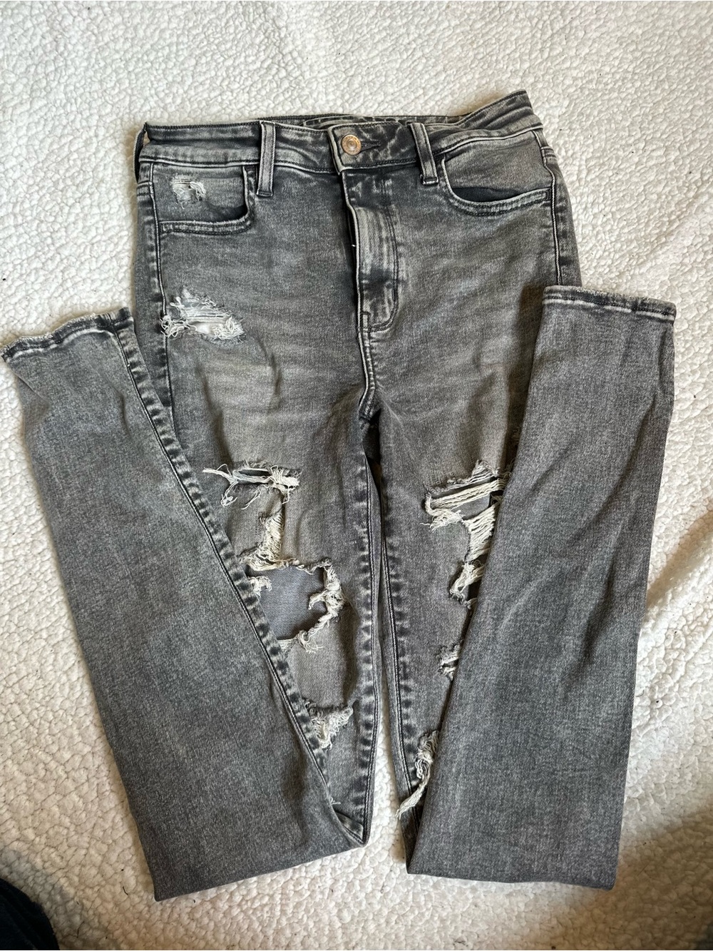 American Eagle Outfitters Grey Distressed Skinny Jeans